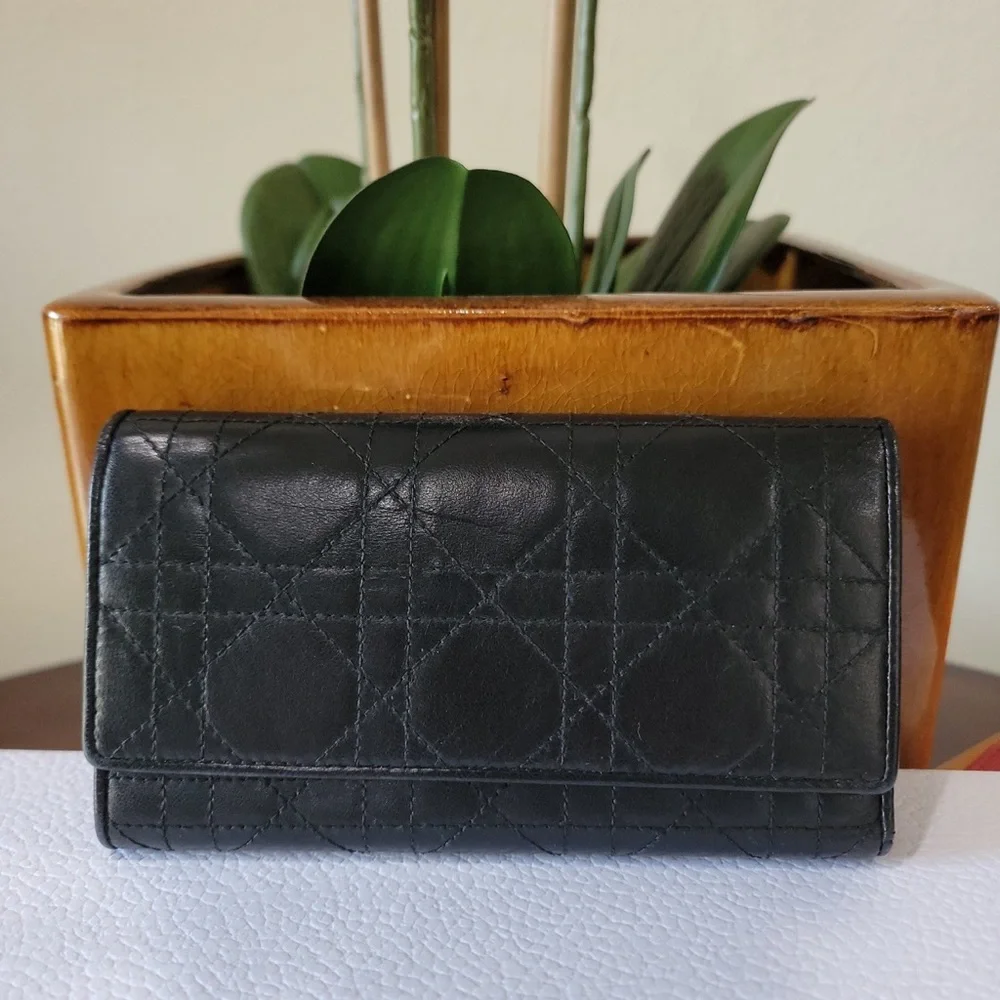 CHRISTIAN DIOR cannage long wallet